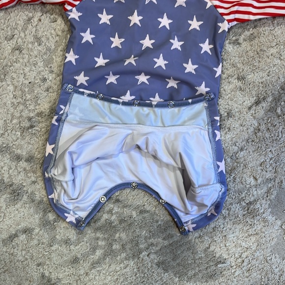 Caden Lane Patriotic Rash Guard 3-6 months - Picture 4 of 4